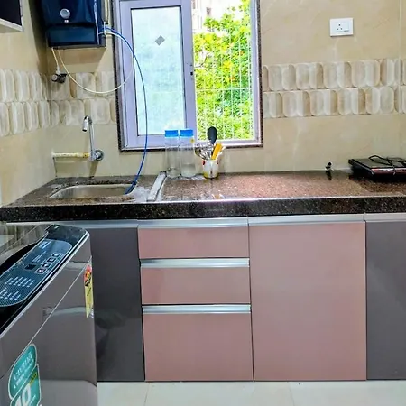 Apartment The House Of Colours L Near In Andheri West *