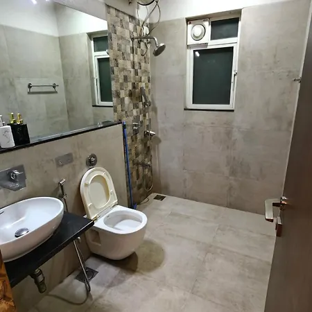 Apartment It's Black & White Mumbai