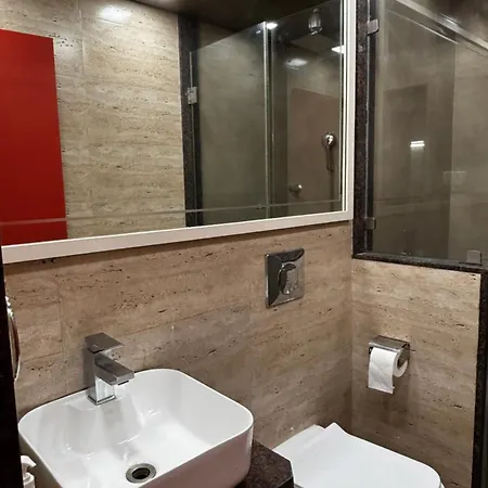 Pearl 1bhk In Bandra W By Square One Apartment