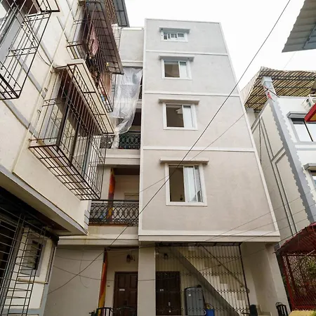 Cleo: Cozy 1bhk In Khar Near Bandra Apartment Mumbai