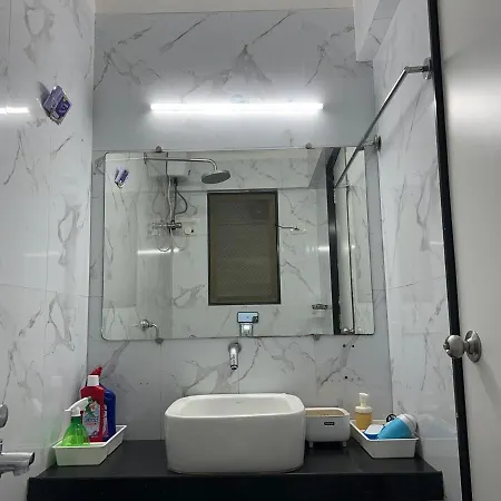 Luxury 2bhk , 5 Min To Bkc , Fast Wifi