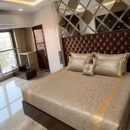 Apartment, 1 Bedroom With Bathroom Attached Apartment