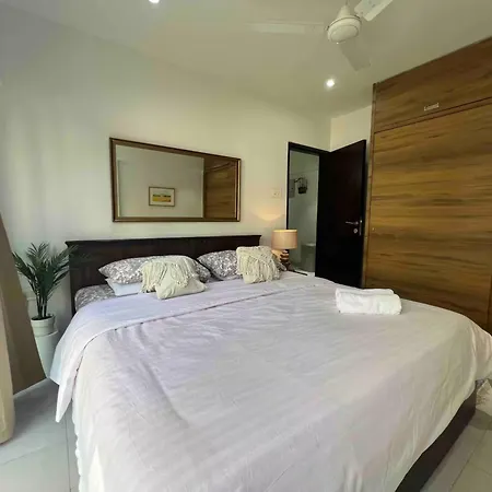 Connekthomes - Luxurious Modern Bliss In Bandra - 6br Apartment Mumbai