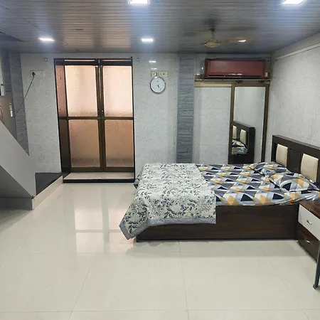Lovely Spacious Big In Dongri 9 Apartment Mumbai