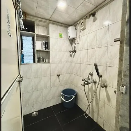 Serviced Near Nesco Bec Goregaon Apartment