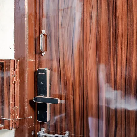 Gamma Business Men Ac Near Airport & Bkc Apartment *