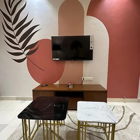 Apartment Enchante - 15 Mins From Lilavati & Nanavati Mumbai