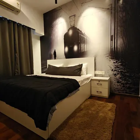 Apartment It's Black & White Mumbai