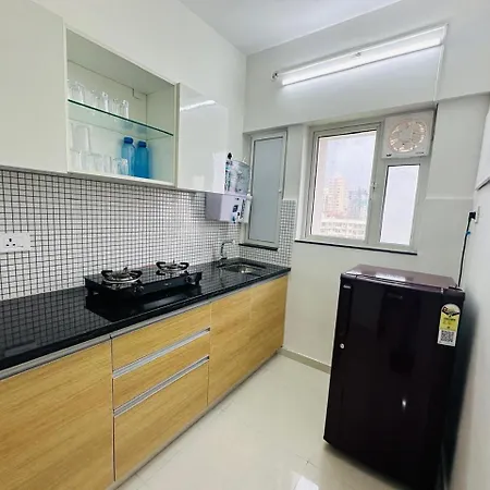 2bhk Service In Malad By Florastays Apartment