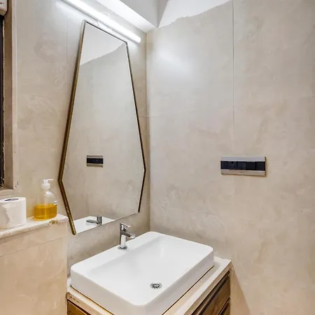 Apartment Capri Modern In Secure Bkc Complex W Wi-fi *