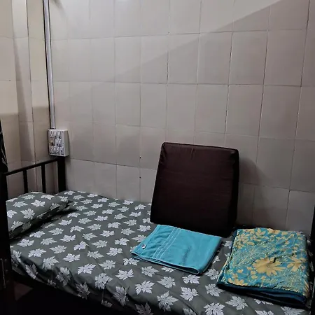 Apartment Alpha Business Men Ac Near Airport & Bkc Mumbai