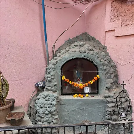 Pali Hill Isabel House 2bhk Mumbai