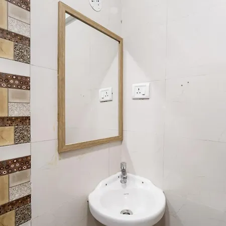 Evara 1bhk In Khar W By Square One * Mumbai