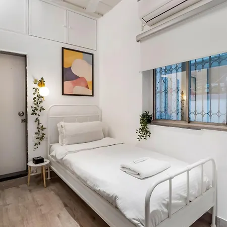 Vera 1bhk In Khar W By Square One Apartment *