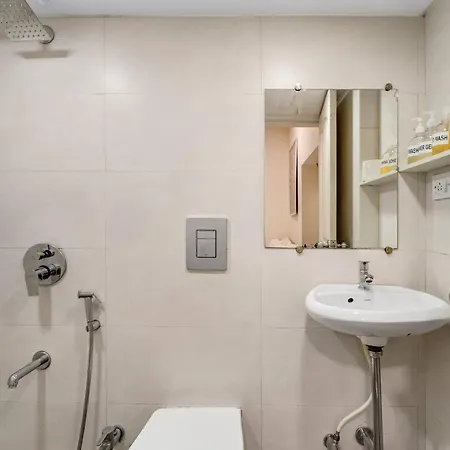 Apartment Cleo: Cozy 1bhk In Khar Near Bandra *