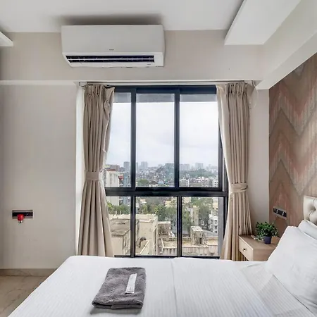 Amalfi 1 Bhk In Bkc - Stylish Secure Living *