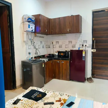 Iss 506 Private With Balcony Andheri West Apartment Mumbai
