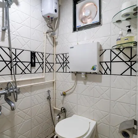 Glass House 1bhk In Khar W By Square One * Mumbai