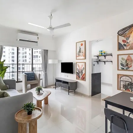 Evara 1bhk In Khar W By Square One