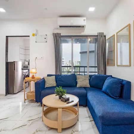 Luna: Chic Secure 1 Bhk In The Heart Of Bandra W *