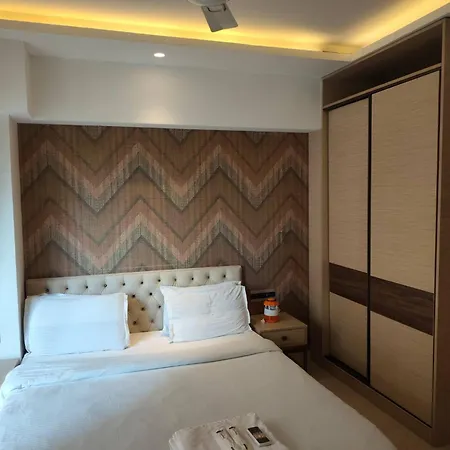 Stylish W Wi-fi Kitchen Parking Apartment Mumbai