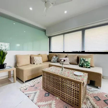 Connekthomes - Luxurious Modern Bliss In Bandra - 6br *