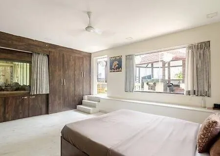 Bachis Nest Luxury 5bhk With Lawn And Terrace *