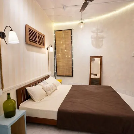 The Henrys House 1bhk Chapel Road Apartment *