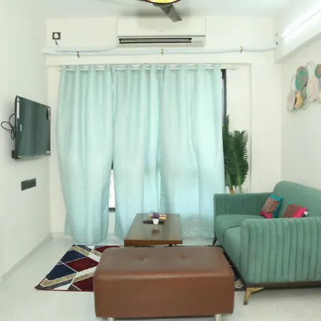 Ivy Downtown - 1 Bhk - Near Nesco And Sv Road Mumbai