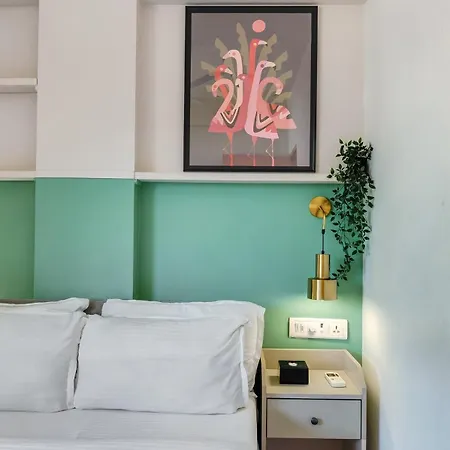 Nino 1bhk In Bandra W By Square One