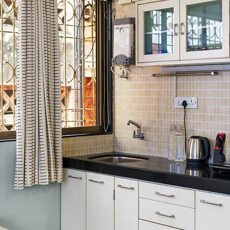 Lilou In Bandra W By Square One Apartment *