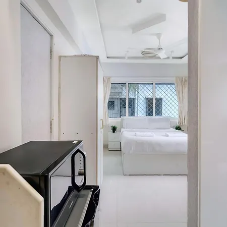 Lyon In Bandra W By Square One Apartment *