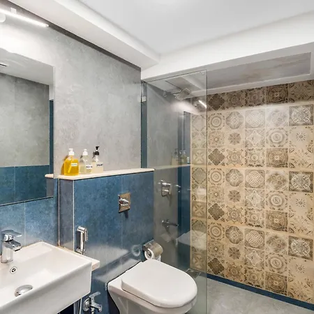 Tao Private 3bhk In Bandra Mumbai