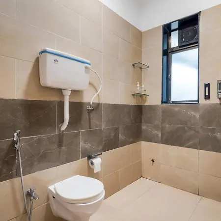 Earthy: Large 1 Bhk In Gated Society Apartment *
