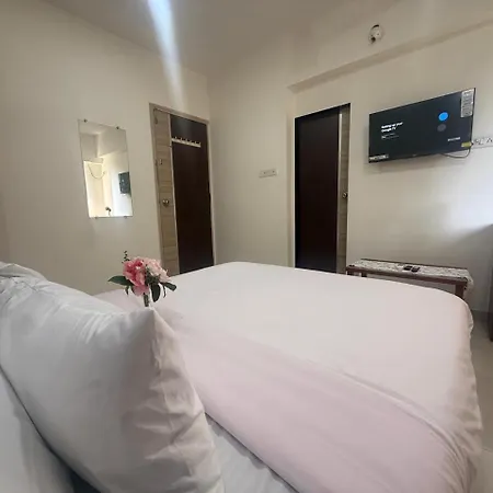 Apartment 2bhk Near Powai Hiranandini-star Homes