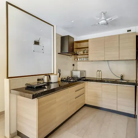 Sorrento Modern Near Bkc Apartment *