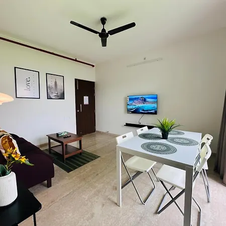 2bhk Service In Malad By Florastays Apartment