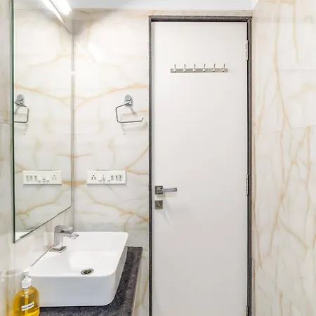 Apartment Athena Elegant 2bhk In Khar Gated Connected Mumbai