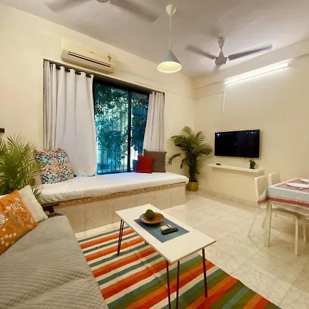 Spacious 1 Bed 2 Bath Bandra Balcony Wifi Apartment Mumbai