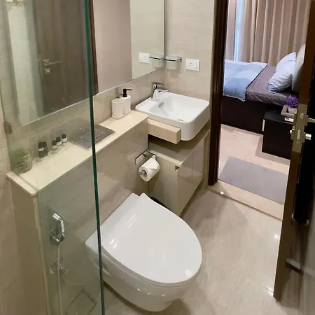 A Embassy 1 Bhk In Hiranandani Powai *