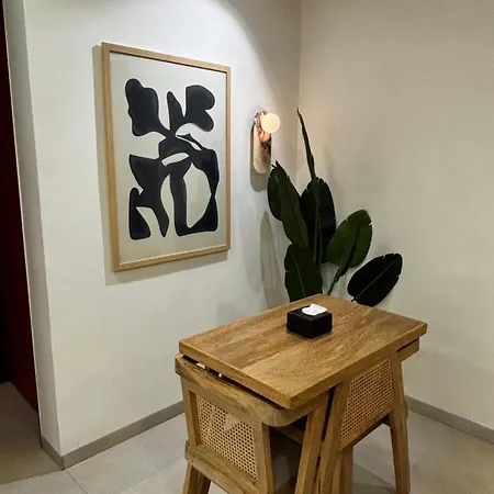 Pearl 1bhk In Bandra W By Square One *
