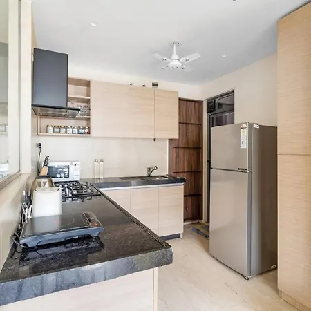 Tuscany Stylish 1 Bhk In Prime Gated Bkc Spot Apartment Mumbai