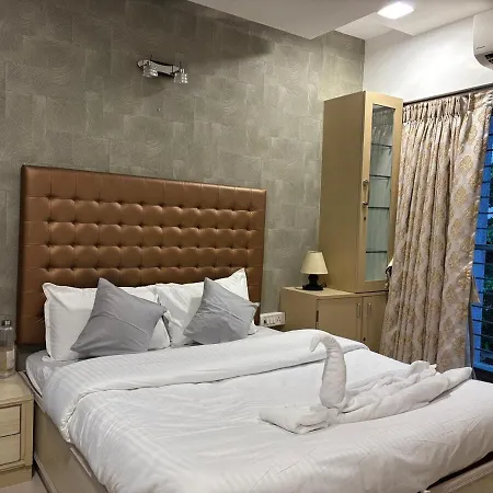 Luxury 2bhk , 5 Min To Bkc , Fast Wifi Apartment *