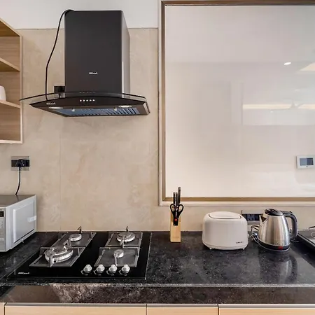Capri Modern In Secure Bkc Complex W Wi-fi