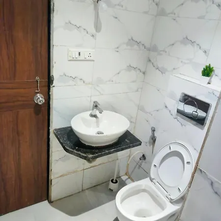 Apartment Iss 506 Private With Balcony Andheri West Mumbai
