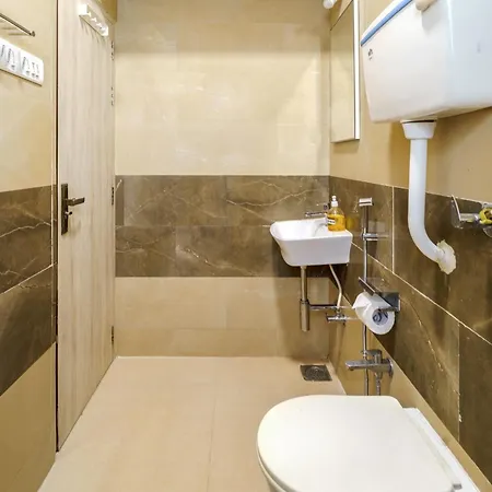 Quirky 1bhk In Bandra W By Square One * Mumbai