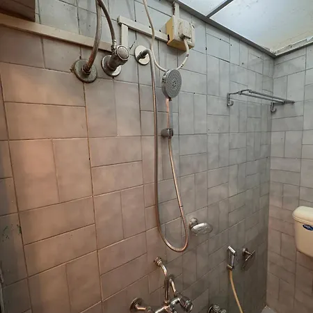Still Space Serene Cozy Nest In Pali Hill Bandra Apartment *