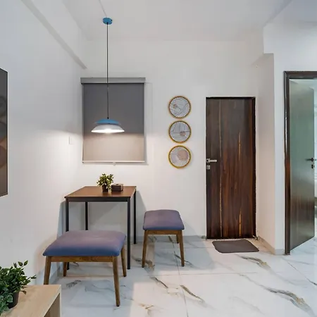 Apartment Luna: Chic Secure 1 Bhk In The Heart Of Bandra W Mumbai