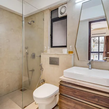 Capri Modern In Secure Bkc Complex W Wi-fi Apartment Mumbai
