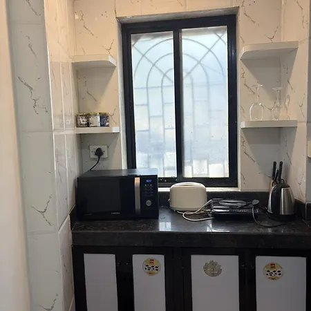 Calisto 2bhk Khar W Apartment